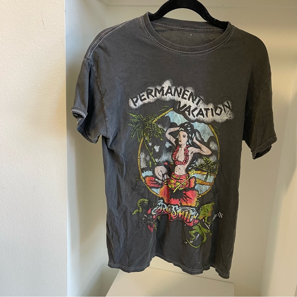 Vintage 2000s Vacation Graphic Tee Streetwear - Gray